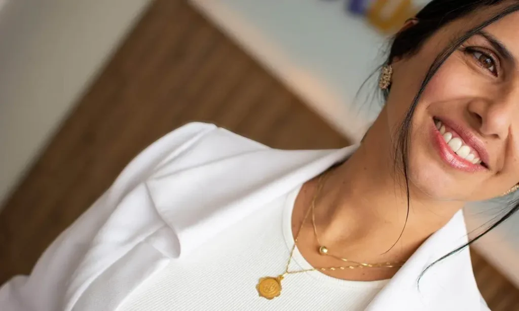 Descubra como a fonoaudióloga Samar Fadel Azanki Abreu pode acabar com sua tontura em Londrina!